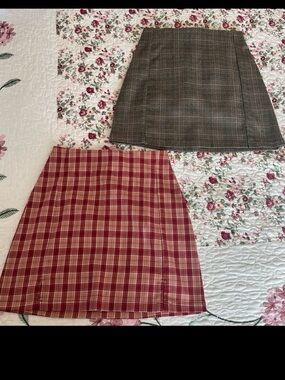 Brandy Melville mini plaid skirts